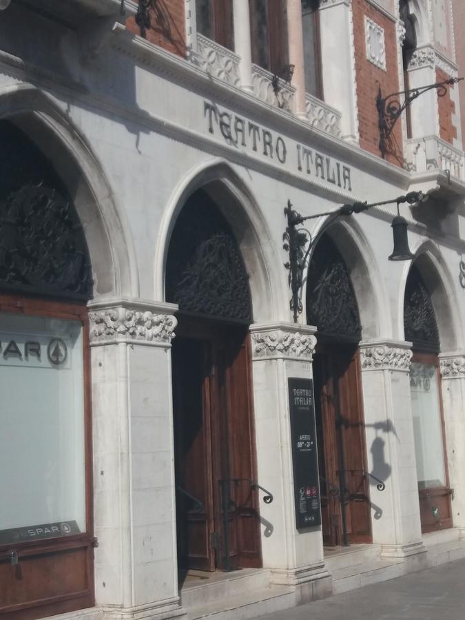 Art Dreams Apartment Teatro Italia Venice Luaran gambar